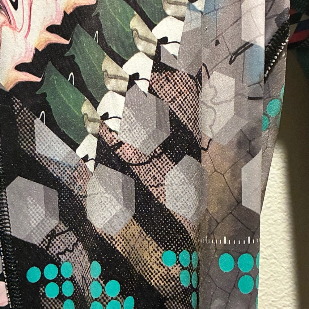Reebok Sport COMP TIGHT-DIG MAYHEM Colorful Geometric Women's Leggings XS - Picture 5 of 10